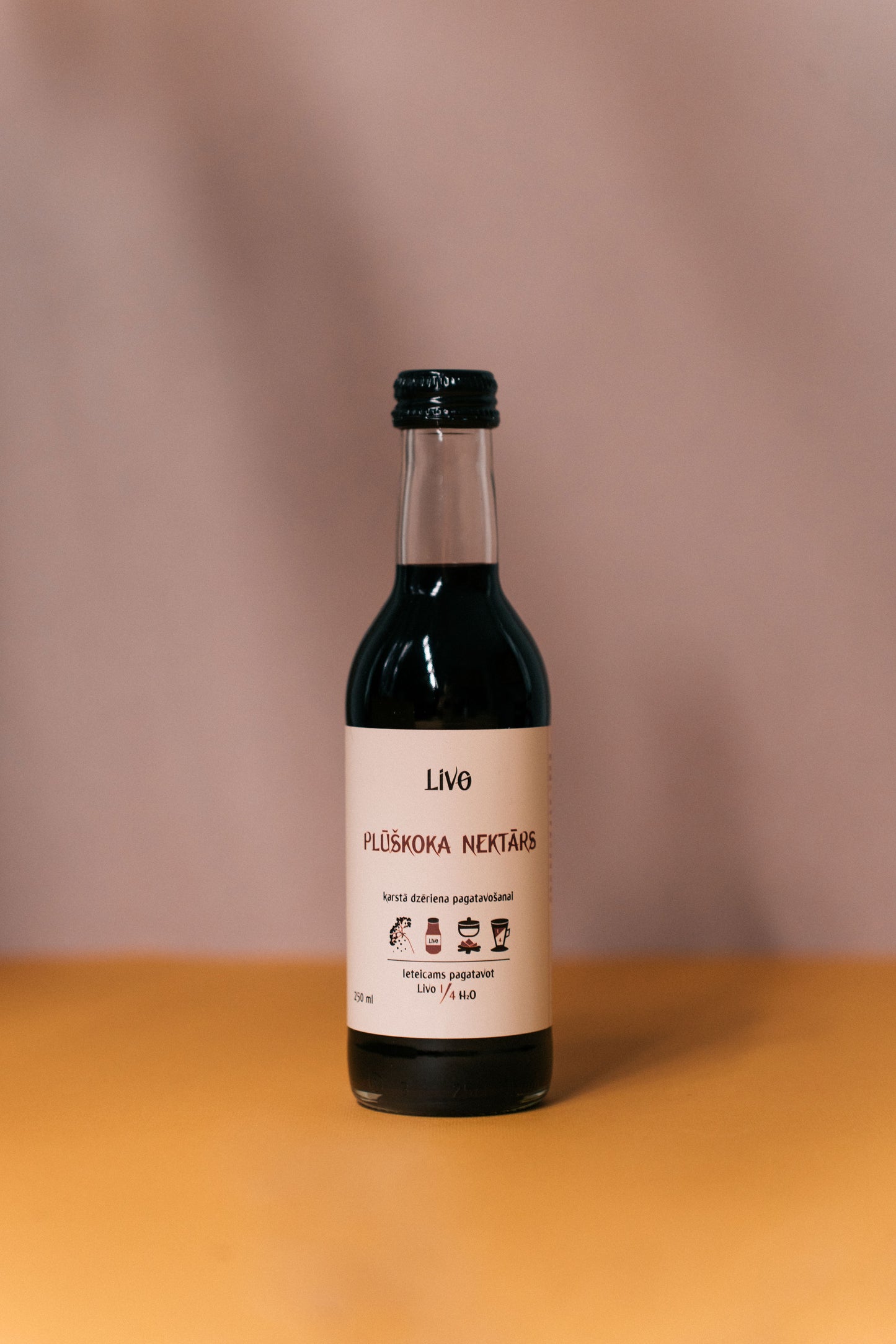 Plūškoka ogu nektārs - karstā dzēriena pagatavošanai